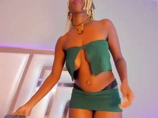 Evelyn delicous ebony