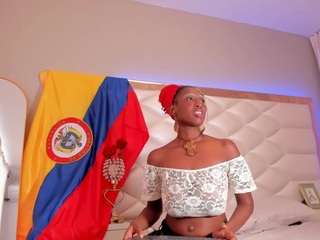 Evelyn delicous ebony