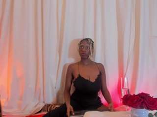 Evelyn delicous ebony