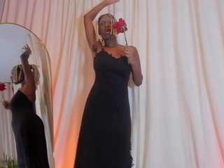 Evelyn delicous ebony