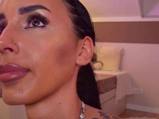 Live webcam model hayleybabe4 on Soda Cams