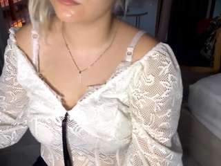 Live webcam model isabellaashbrook on Soda Cams