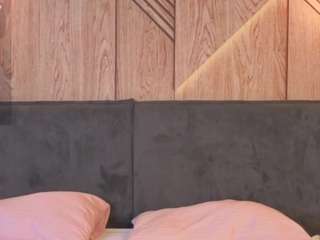 Kate live webcam show
