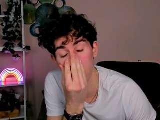 kevin-nix's CamSoda show and profile