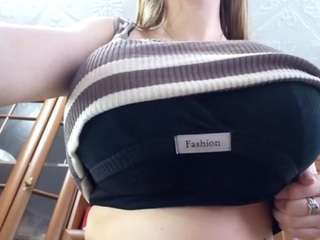 lakshmischmidt's CamSoda show and profile