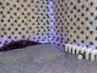 lakshmischmidt's CamSoda show and profile