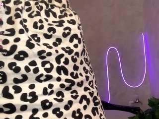 Viola live webcam show