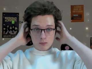 noir-kai's CamSoda show and profile