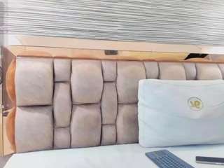 olivia-kollins's CamSoda show and profile