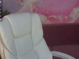 OliviaMore live webcam show