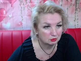 renatadaster's CamSoda show and profile