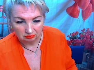 renatadaster's CamSoda show and profile