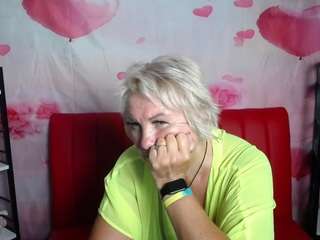renatadaster Live Webcam on CamSoda