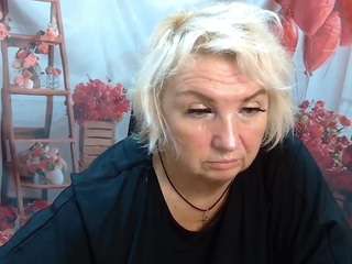renatadaster live profile