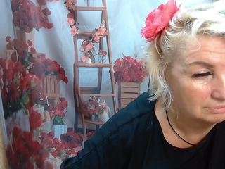 renatadaster live profile