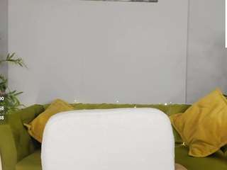 Live webcam model riddle-layla on Soda Cams