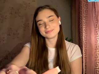 robertojoslyn's CamSoda show and profile