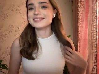 Live webcam model robertojoslyn on Soda Cams