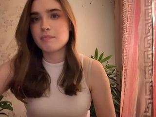 Live webcam model robertojoslyn on Soda Cams