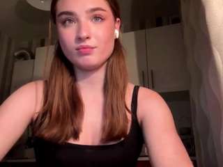 robertojoslyn's CamSoda show and profile