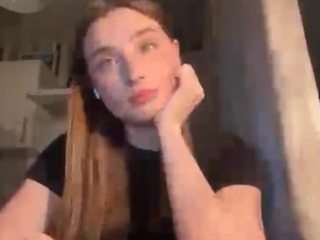 robertojoslyn Live Webcam on CamSoda