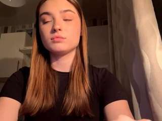 robertojoslyn's CamSoda show and profile