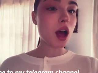 robertojoslyn's CamSoda show and profile