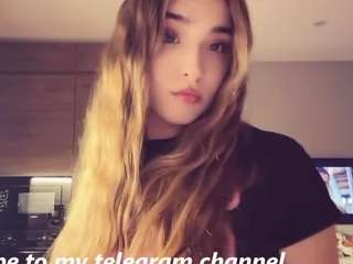 robertojoslyn's CamSoda show and profile