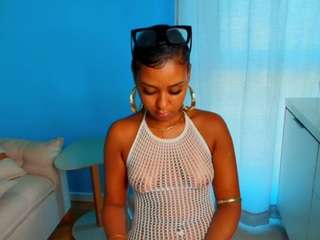 le modèle susan-backer est en webcam porno dans un show sur le site camsoda, il possède les tags suivants: black hair,brown eyes,dirty talk,domination,fingering,joi,moaning,no drinking,no smoking,normal,solo show,ebony,hd