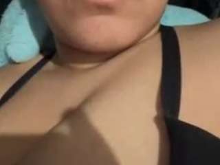 urfavsquirtxo Live Webcam on CamSoda