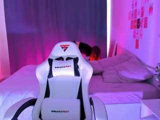 Live webcam model vega-mason on Soda Cams