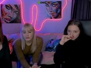 vikki-say Live Webcam on CamSoda