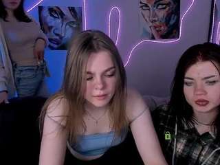 Live webcam model vikki-say on Soda Cams