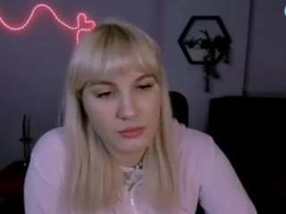 vikki-say Live Webcam on CamSoda