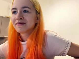 genevievesena's CamSoda show and profile