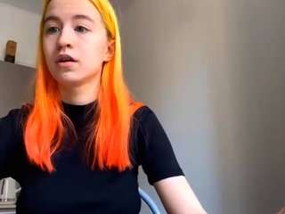 Live webcam model genevievesena on Soda Cams