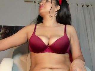 miaa-star1 Live Webcam on CamSoda