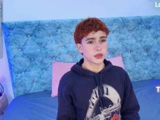 R Y A N   O N   F I R E