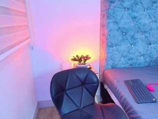 R Y A N   O N   F I R E