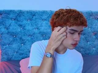 R Y A N   O N   F I R E