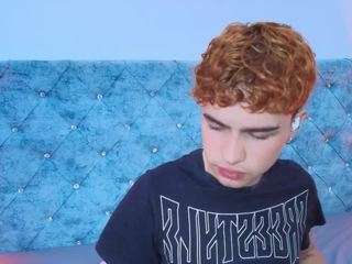 ryan-onfire webcam model