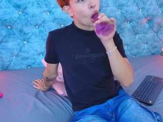 R Y A N   O N   F I R E