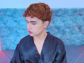 R Y A N   O N   F I R E