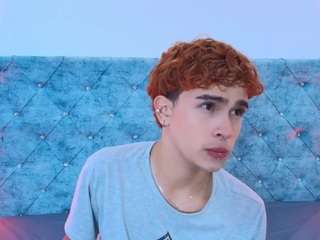 R Y A N   O N   F I R E