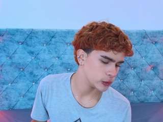 R Y A N   O N   F I R E