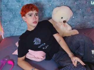 R Y A N   O N   F I R E