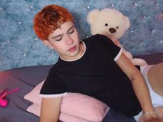 R Y A N   O N   F I R E