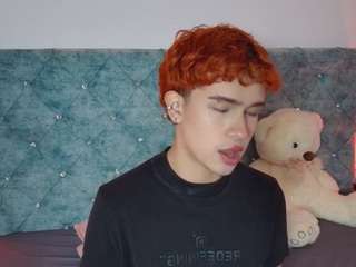 R Y A N   O N   F I R E