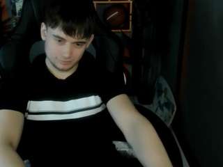 alejandroellias live cam profile