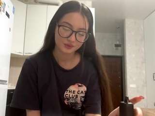 cherriewarring Live Webcam on CamSoda